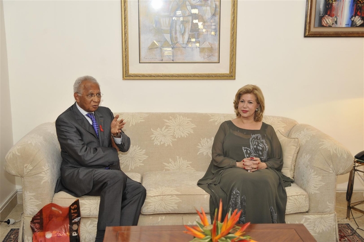 4ème édition d`Akwaba Culture / Henri Lopès (écrivain) après une  audience avec Mme Dominique Ouattara : 